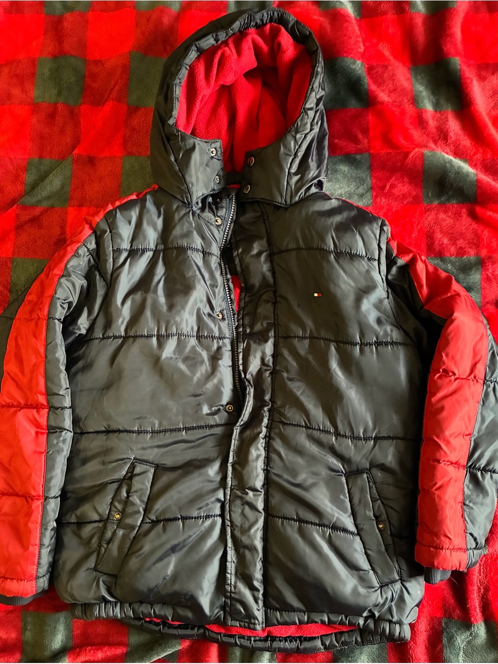Tommy Hilfiger Black Puffer Jacket with Red Sleeves and Hood Lining